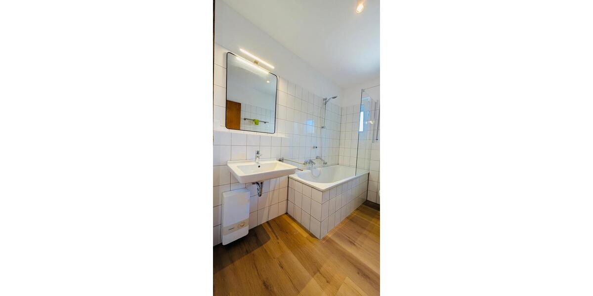 Etagenwohnung Mülheim an der Ruhr Broich - 1 Zimmer, 49 m&sup2;, 410&euro; | Angebot:26316971