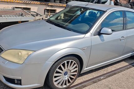 Ford Mondeo 137.665 km 1.400 &euro; Neuss 41460