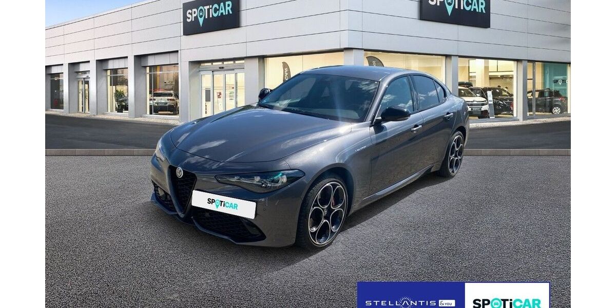 Alfa Romeo Giulia 18.000 km 38.650 € Essen 45143