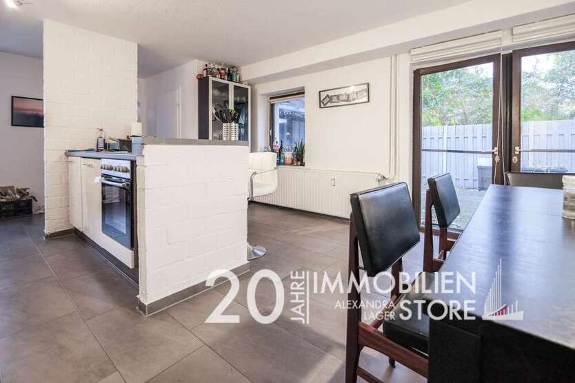 Haus zum Kaufen in Monheim am Rhein 595.000 € 355 m²