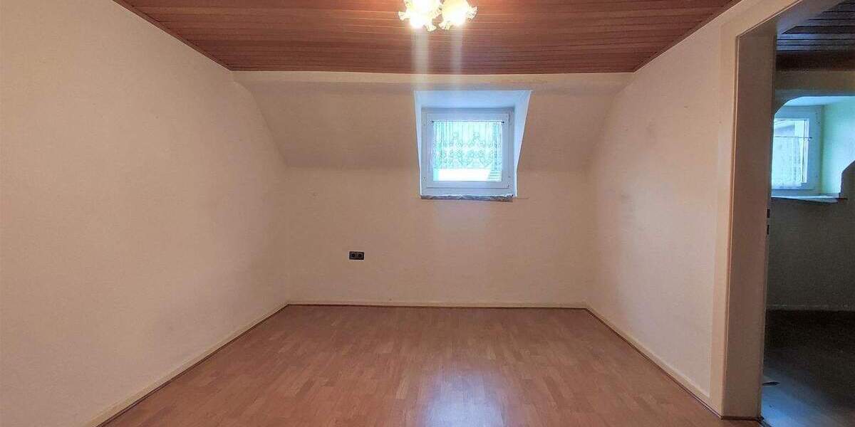 Reihenmittelhaus Düsseldorf Heerdt - 1 Zimmer, 285 m&sup2;, 695.000&euro; | Angebot:24696292