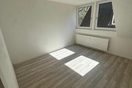 Wohnung Duisburg Mittelmeiderich - 3 Zimmer, 48 m&sup2;, 385&euro; | Angebot:26115879