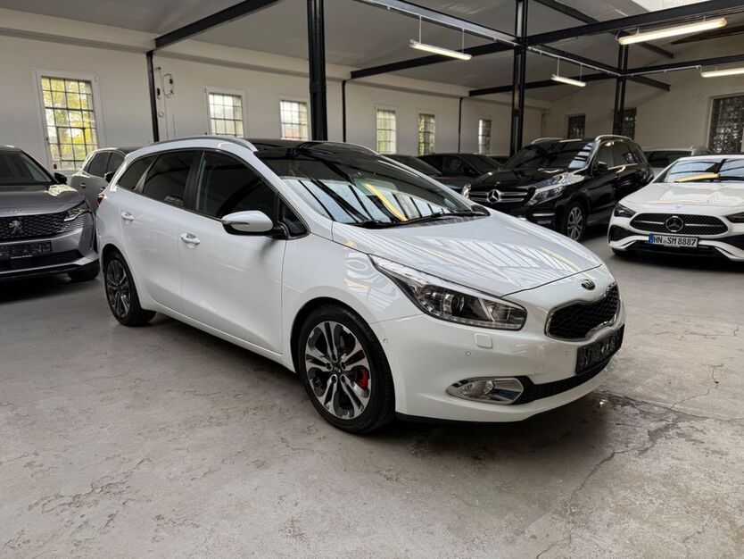Kia ceed Sportswagon 121.800 km 10.870 € Velbert 42551