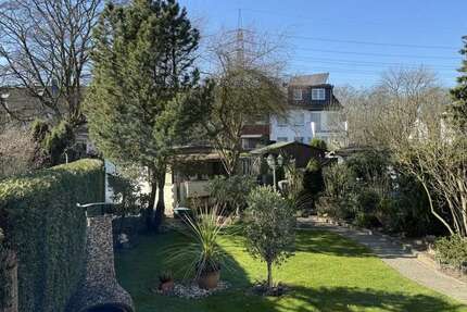 Haus zum Kaufen in Duisburg 399.000 € 121 m² 6 zimmer