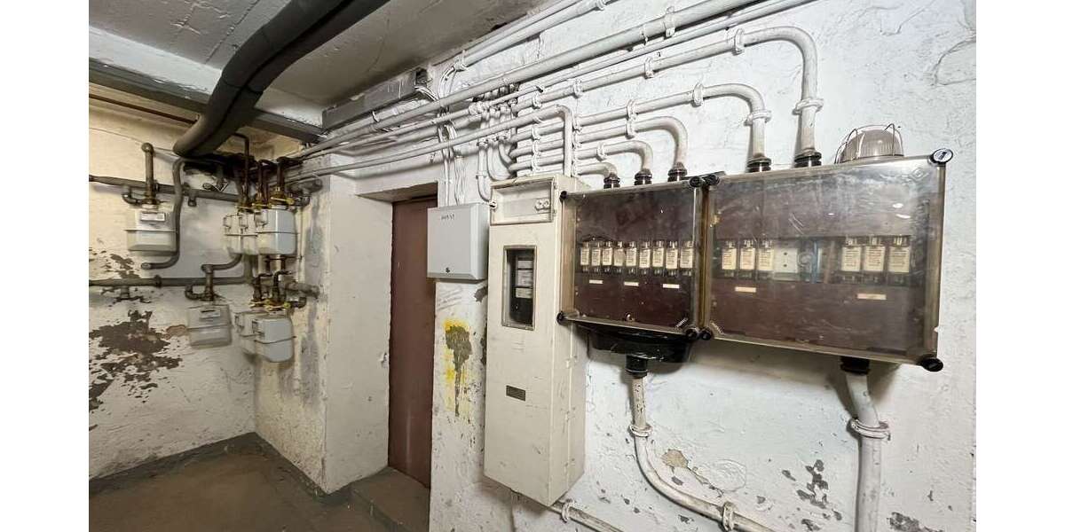 Lukratives Wohn-& Geschäftshaus mit 8 Whg, 3 Gewerben und 2 Keller Lagerflächen + Antenne in Bochum - Wohn- & Geschäftshaus Bochum Günnigfeld | Angebot:22082313