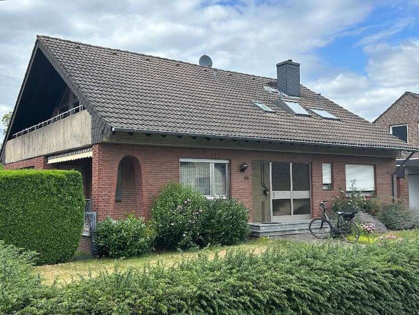 Haus zum Kaufen in Neuss 748.000 € 226 m²