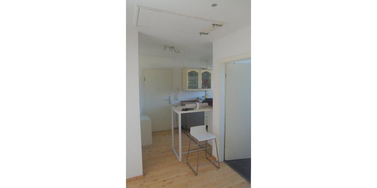 Dachgeschoßwohnung Essen Stadtbezirk V - 2 Zimmer, 80 m&sup2;, 500&euro; | Angebot:26367883