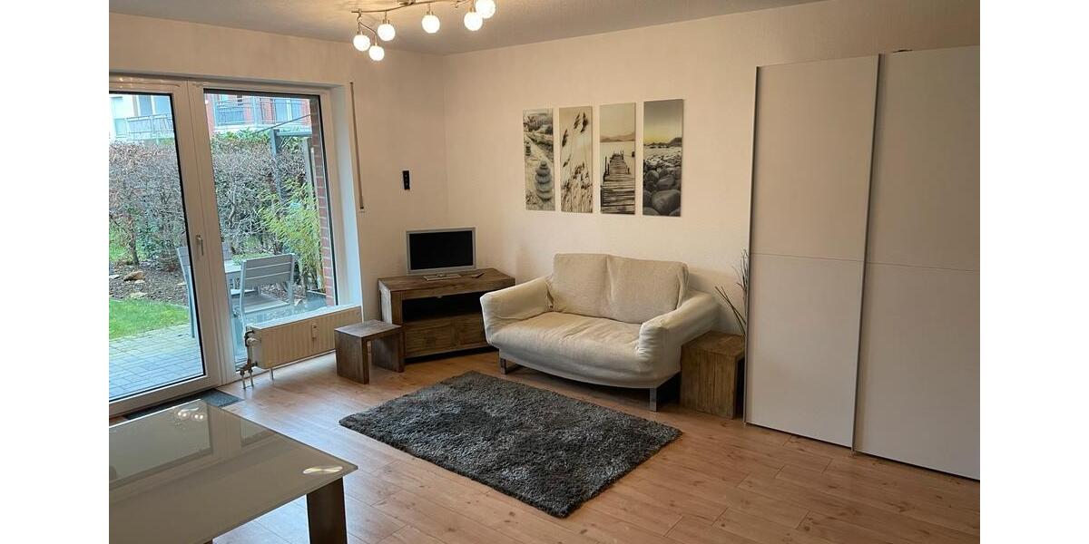 Helles, vollständig möbliertes Apartment mit eigenem Garten 1 zimmer