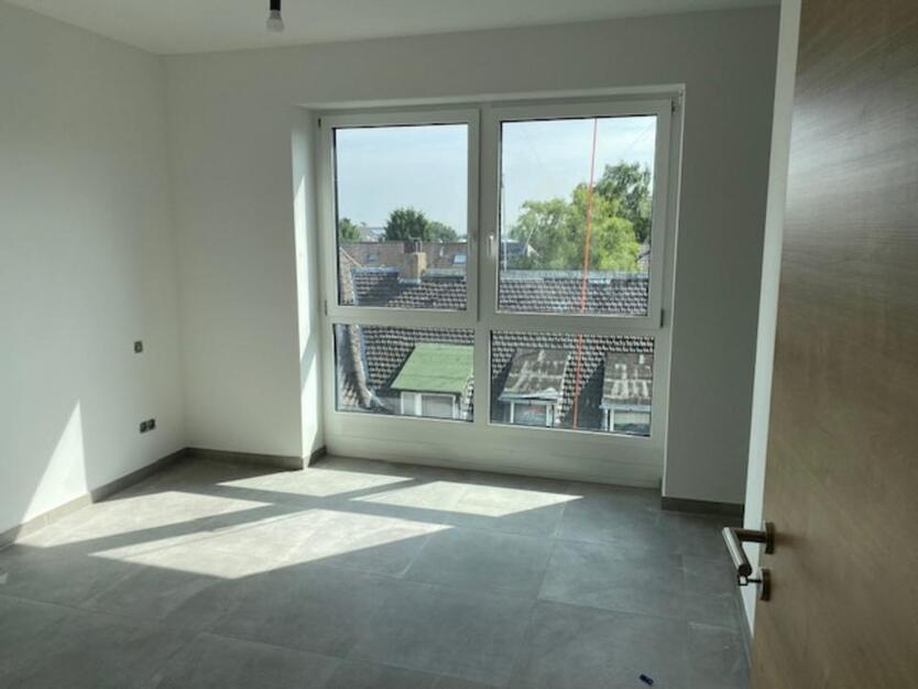 Neubau mitten in der City von Velbert, Hochwertige 3 Zi.- WH zimmer