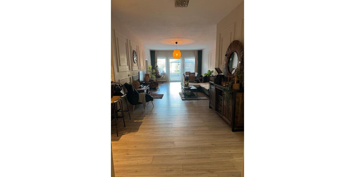 Erdgeschoßwohnung Krefeld - 4 Zimmer, 150 m&sup2;, 1.610&euro; | Angebot:26286786