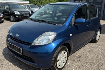 Daihatsu Sirion 187.000 km 2.499 &euro; Kamp-Lintfort 47475