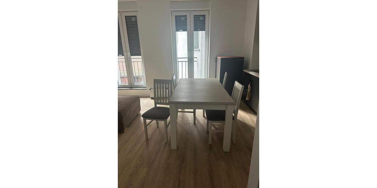 Etagenwohnung Neuss - 3 Zimmer, 85 m&sup2;, 1.350&euro; | Angebot:25511469