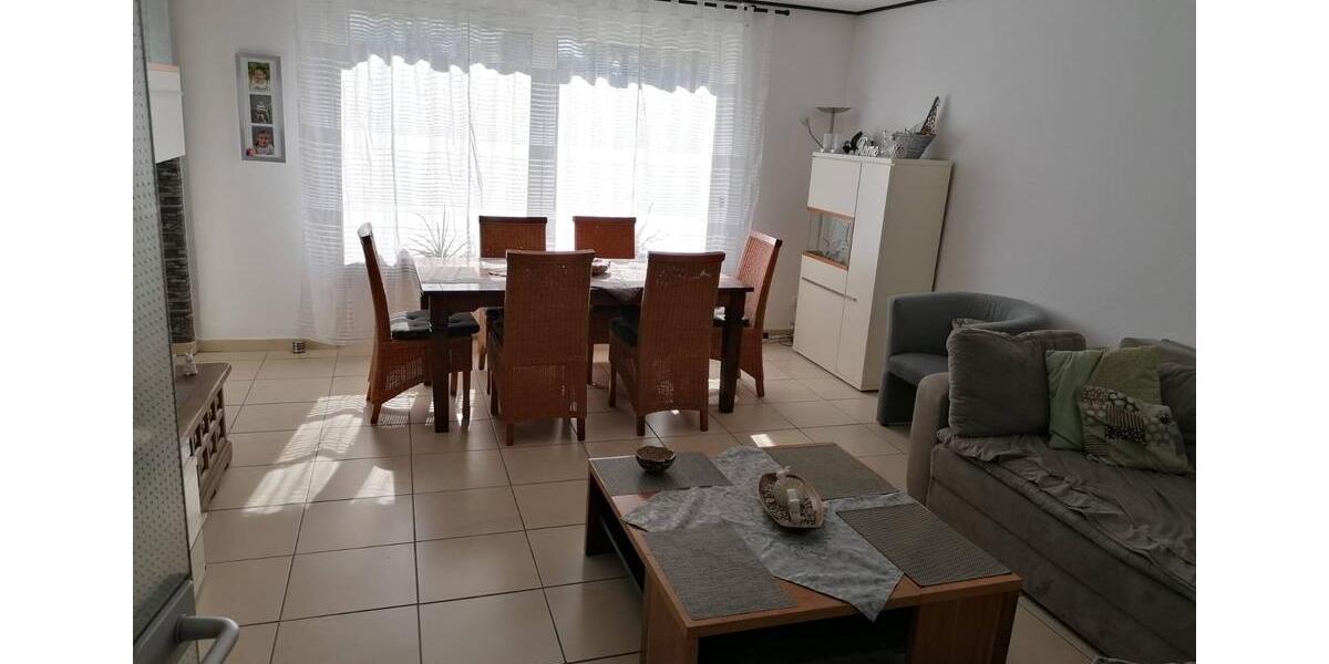 Etagenwohnung Dinslaken Hiesfeld - 4.5 Zimmer, 93 m&sup2;, 215.000&euro; | Angebot:26942650