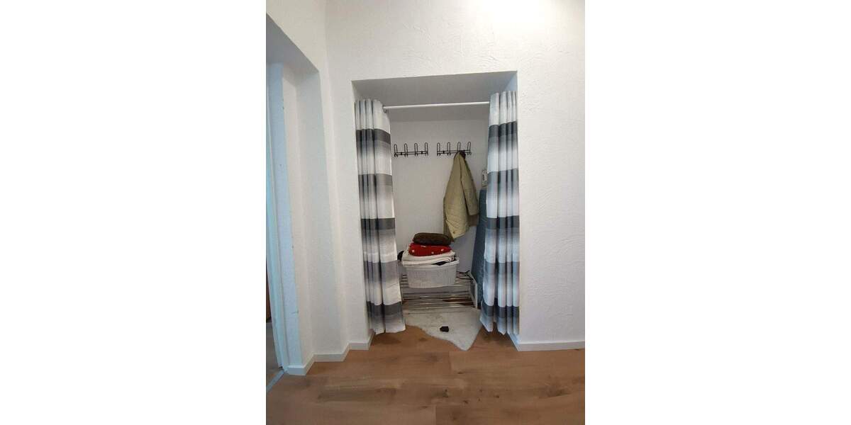 Etagenwohnung Krefeld Kempener Feld/Baakeshof - 2 Zimmer, 48 m&sup2;, 500&euro; | Angebot:26402005