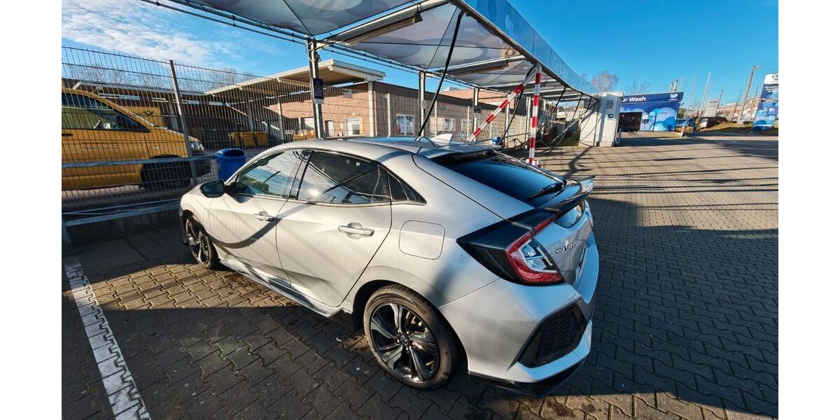 Honda Civic 74.500 km 18.200 &euro; Essen 45141