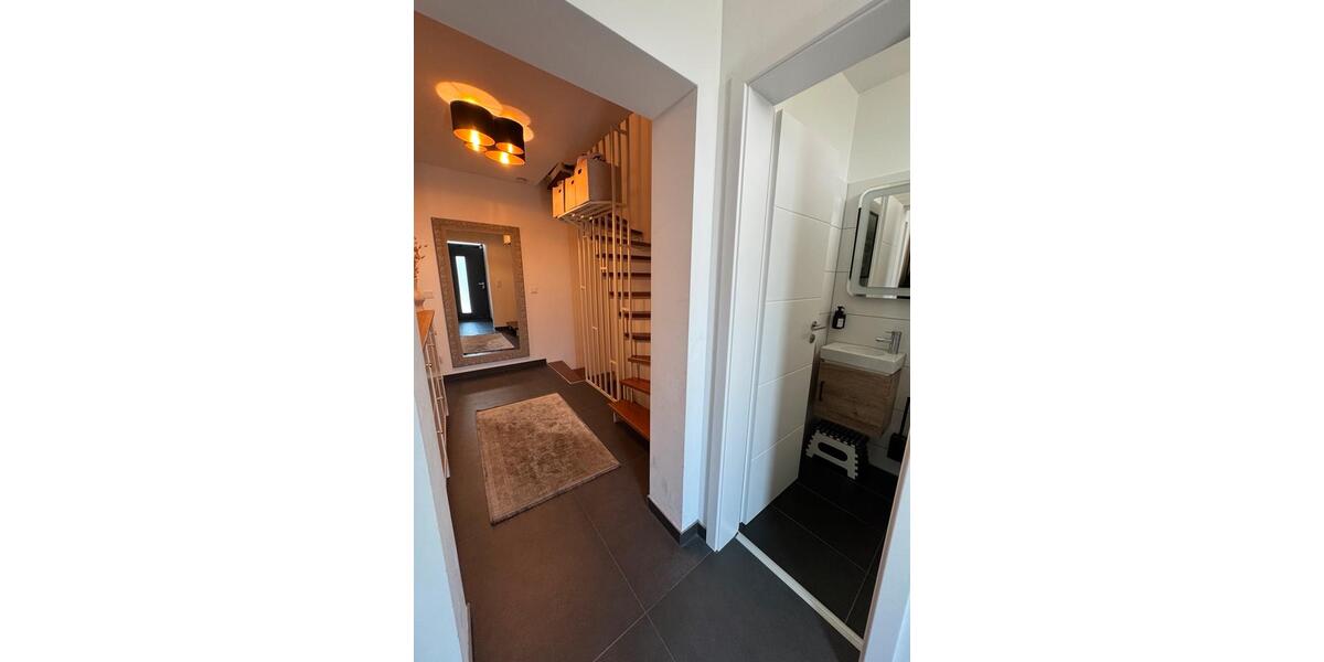 Reihenhaus Kaarst - 6 Zimmer, 151 m&sup2;, 595.000&euro; | Angebot:27137121