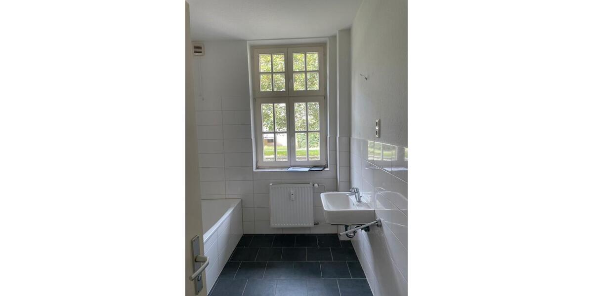 Dachgeschoßwohnung Duisburg Huckingen - 3 Zimmer, 71 m&sup2;, 499&euro; | Angebot:23293968