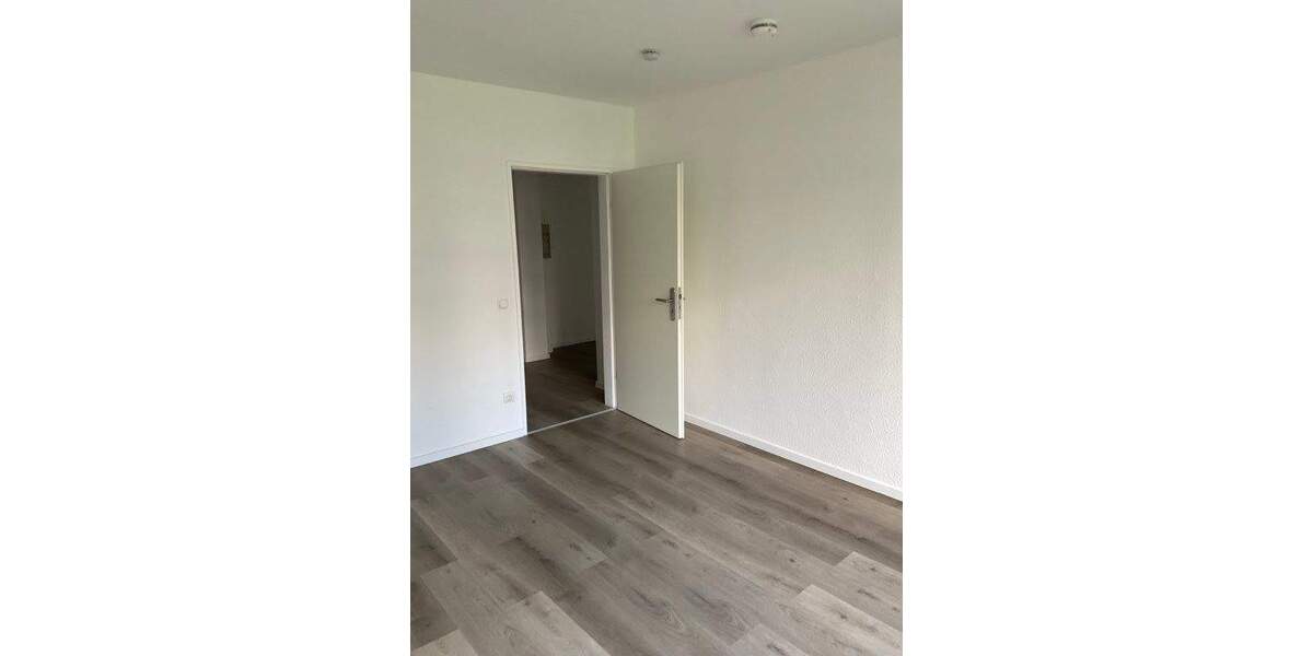 Sehr schöne sanierte 2 Zimmer Wohnung mit Balkon in Duisburg zu vermieten 2 zimmer