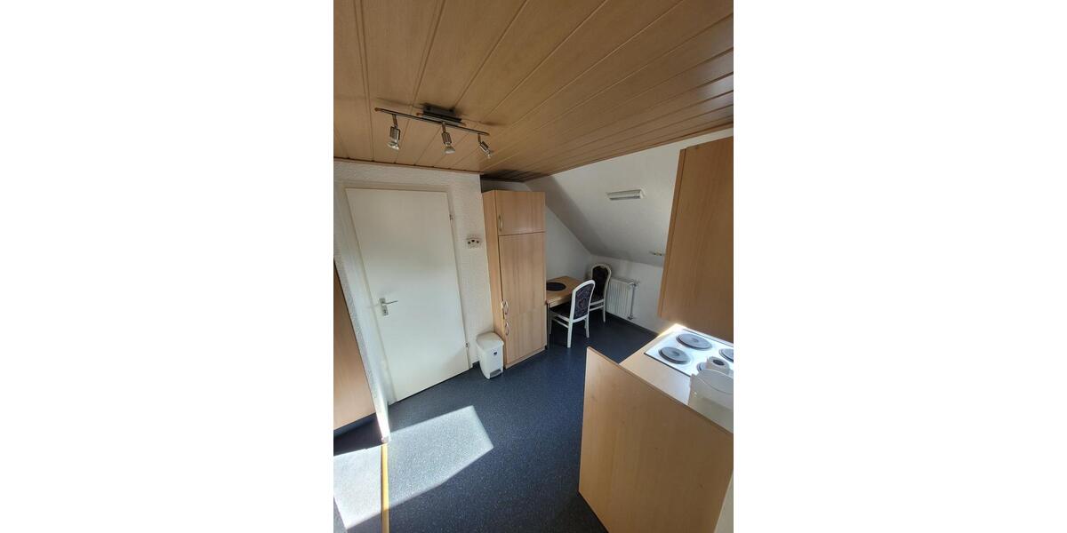 Dachgeschoßwohnung Essen Frillendorf - 1 Zimmer, 32 m&sup2;, 350&euro; | Angebot:26224985