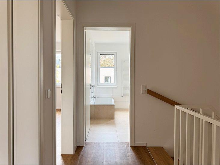 Reihenhaus Kaarst - 4 Zimmer, 135 m&sup2;, 2.595&euro; | Angebot:26195893