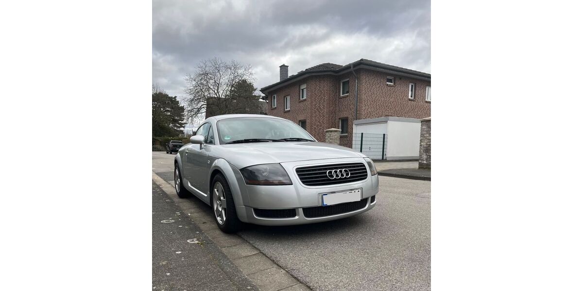 Audi TT 310.000 km 2.490 &euro; Duisburg 47239