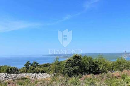 Grundstück zu verkaufen in Raša 101.000 € 650 m²