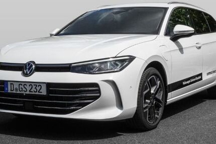 VW Passat 9.999 km 51.880 € Düsseldorf 40233