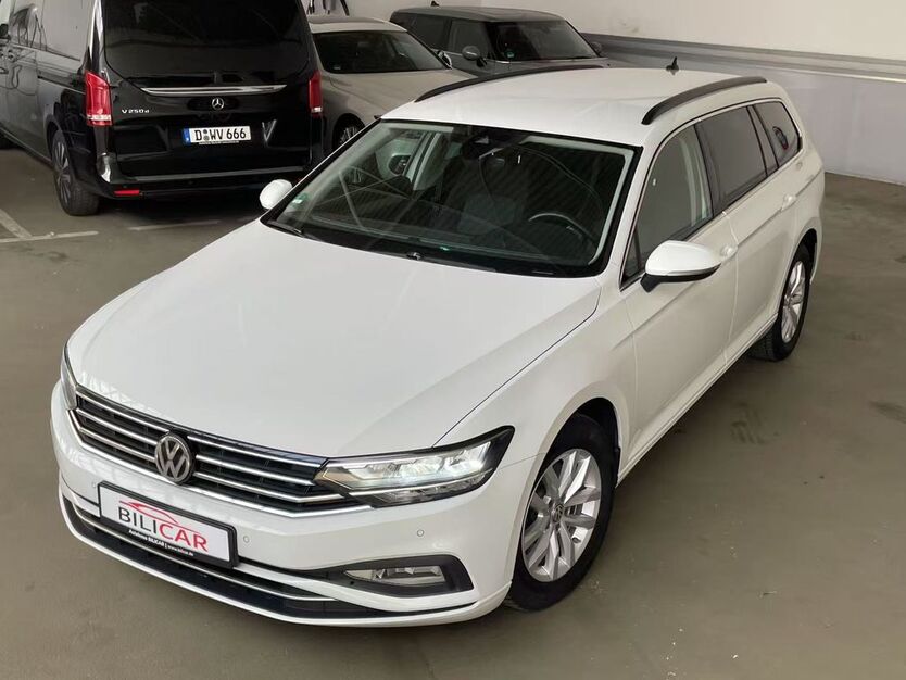 VW Passat 135.000 km 16.200 € Düsseldorf 40233