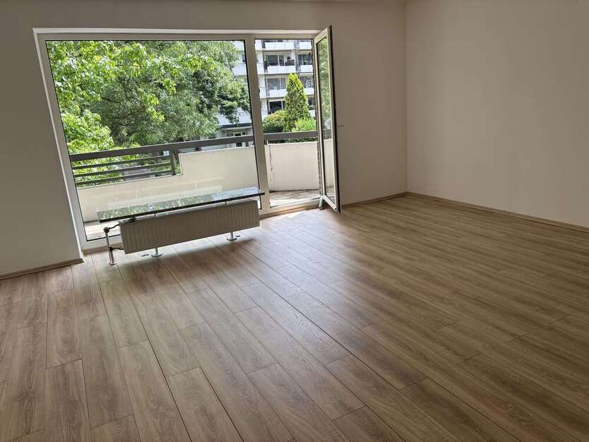 Wohnung zum Kaufen in Krefeld 98.000 € 35 m²