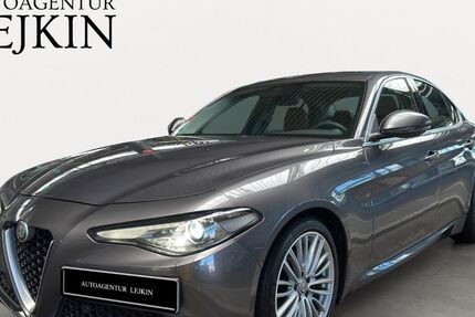 Alfa Romeo Giulia 250.120 km 10.990 &euro; Krefeld 47803