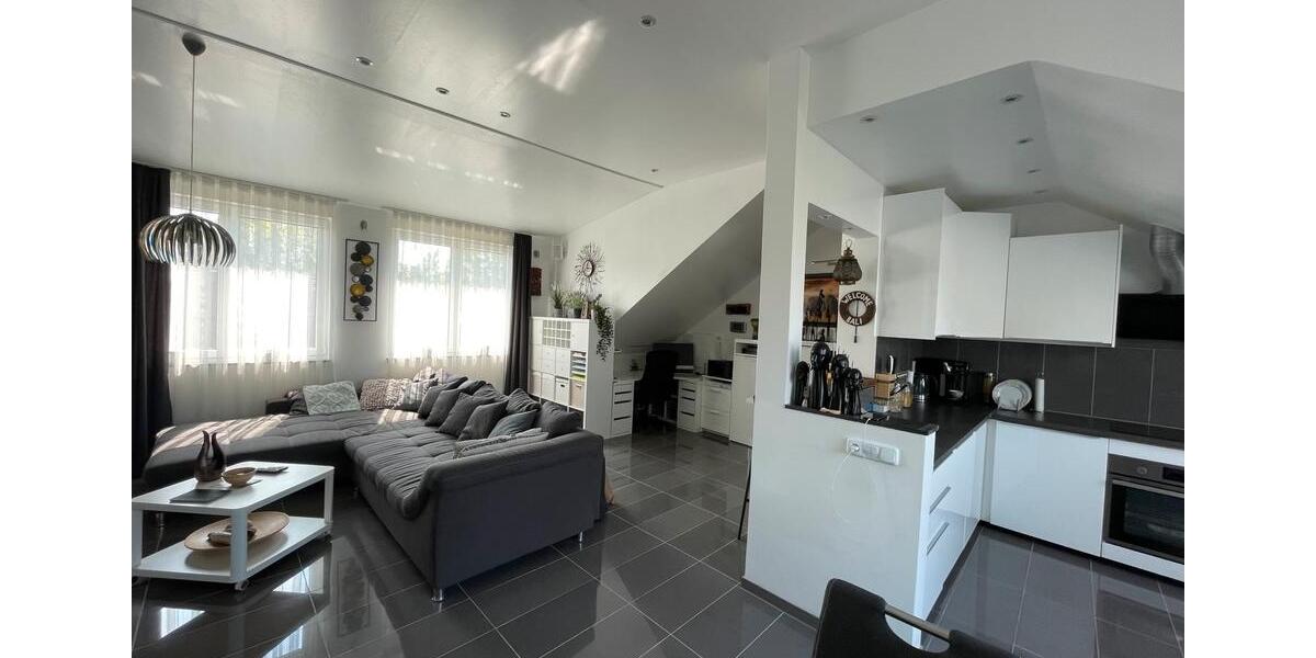 Dachgeschoßwohnung Essen Frillendorf - 3 Zimmer, 96 m&sup2;, 249.000&euro; | Angebot:27044145