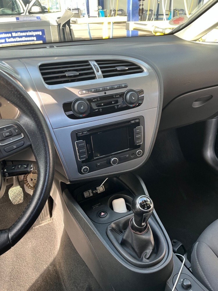 Seat Leon 170.000 km 5.200 € Krefeld 47798