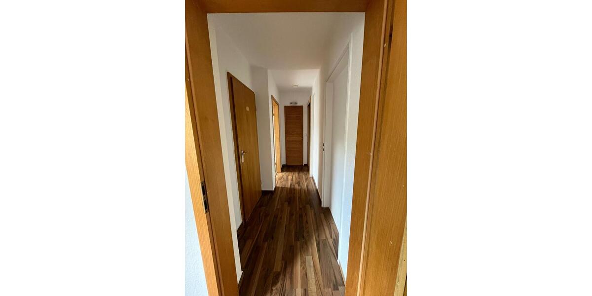 Dachgeschoßwohnung Bochum Höntrop - 4.5 Zimmer, 135 m&sup2;, 945&euro; | Angebot:26034991
