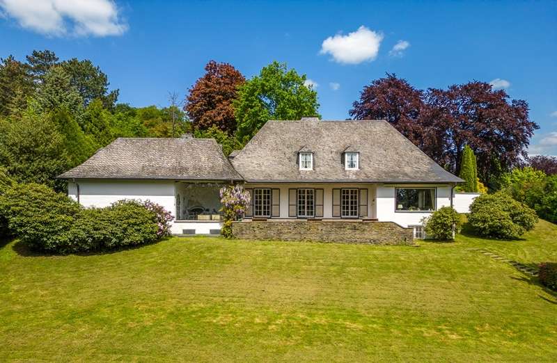 Haus zum Kaufen in Essen 2.190.000 € 540 m²