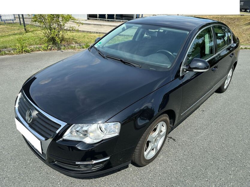 VW Passat 64.800 km 8.500 € Dinslaken 46537
