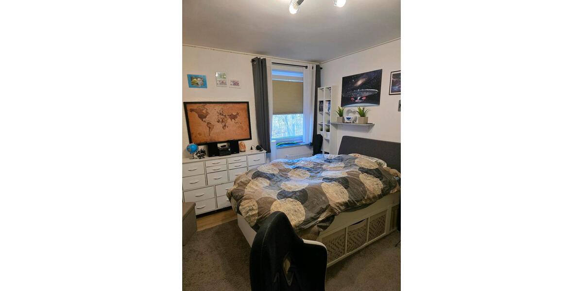 Etagenwohnung Duisburg Huckingen - 4.5 Zimmer, 96 m&sup2;, 280.000&euro; | Angebot:24827061