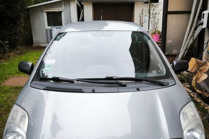 Toyota Yaris 345.000 km 949 &euro; Duisburg 47249