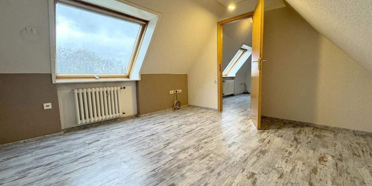 Mehrfamilienhaus, Wohnhaus Oberhausen Sterkrade-Nord - 9 Zimmer, 254 m&sup2;, 759.000&euro; | Angebot:25709919