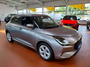 Suzuki Swift Comfort Mild Hybrid Klima met. Alu 4.664 km 15.870 € HAAN 42781