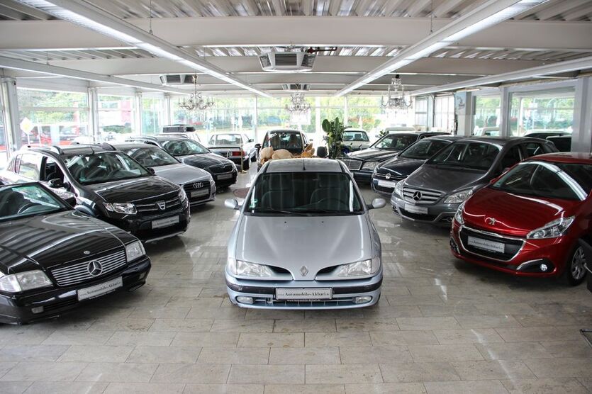 Renault Megane 145.000 km 1.000 € Essen 45356