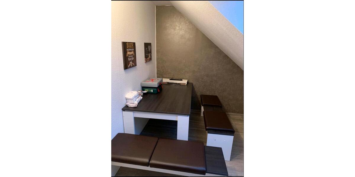 Dachgeschoßwohnung Krefeld Cracau - 3 Zimmer, 70 m&sup2;, 715&euro; | Angebot:26254888