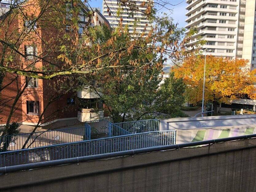 Etagenwohnung mit Balkon sucht nette Mieter