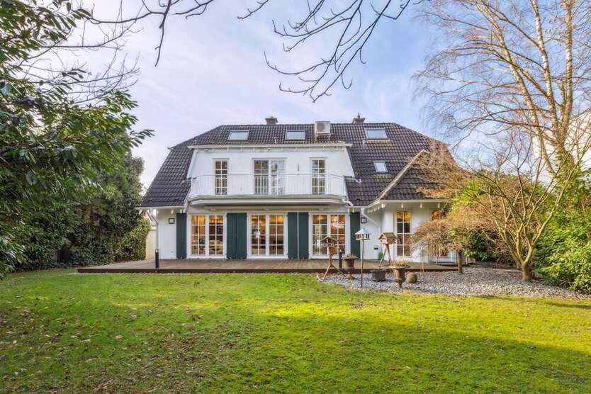Haus zum Kaufen in Meerbusch 2.795.000 € 340 m²
