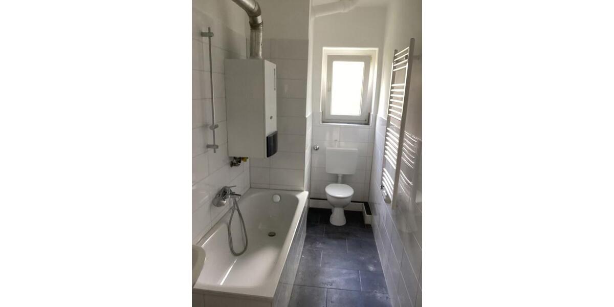 Etagenwohnung Gelsenkirchen Ückendorf - 3.5 Zimmer, 101 m&sup2;, 735&euro; | Angebot:26171118