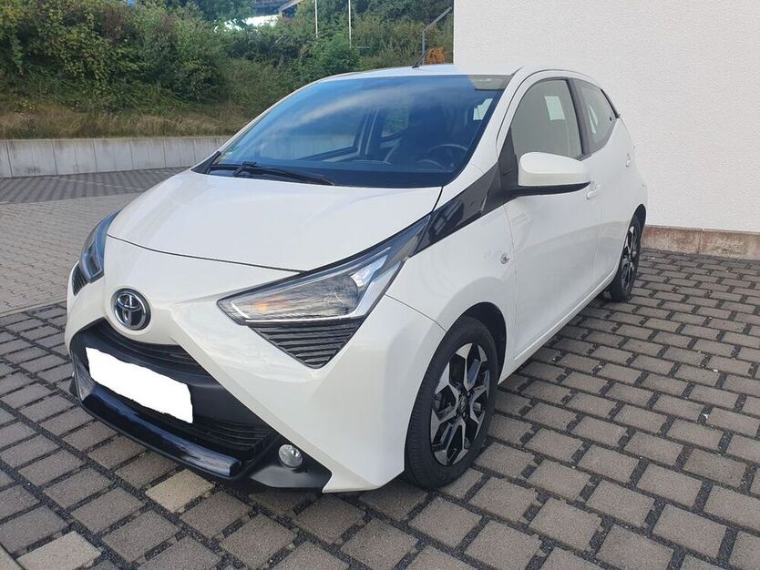 Aygo (X)