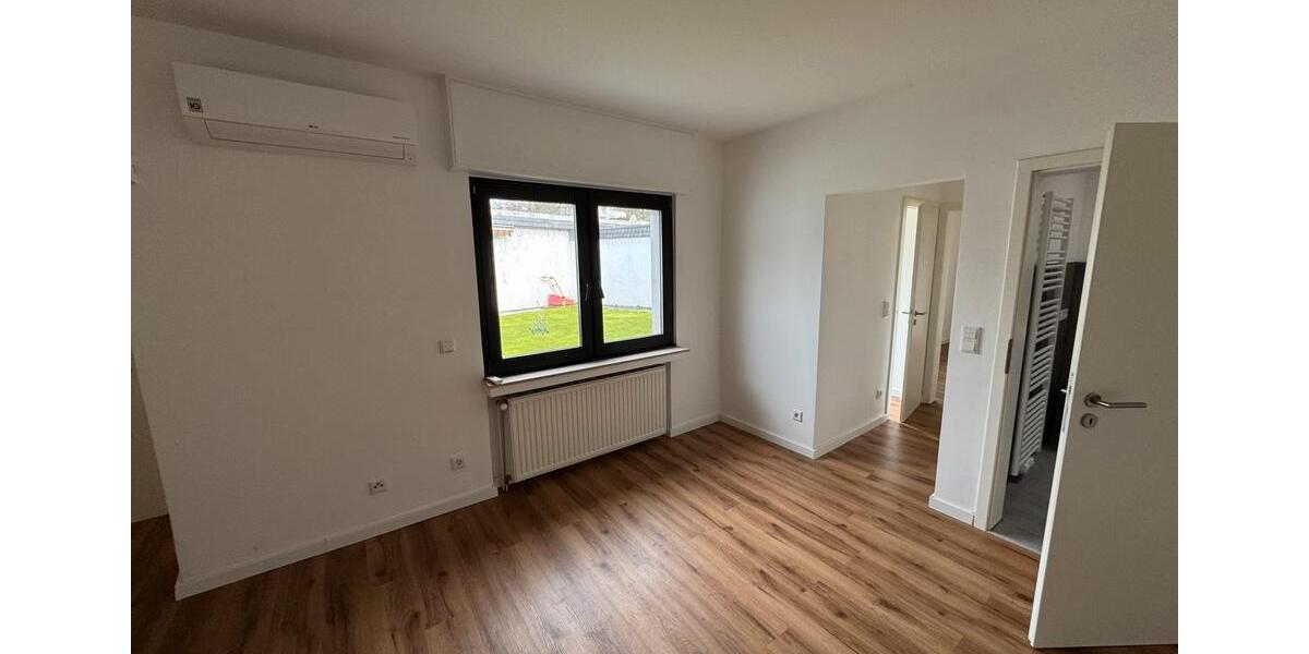 Bungalow Duisburg Essenberg - 3 Zimmer, 130 m&sup2;, 399.000&euro; | Angebot:26133233