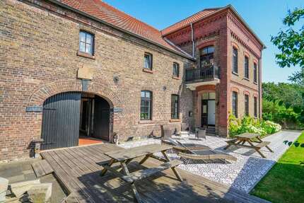 Haus Duisburg / Bergheim Bergheim - 9 Zimmer, 853 m&sup2;, 1.425.000&euro; | Angebot:27056121