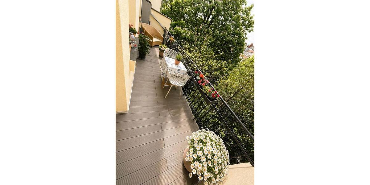 Etagenwohnung Düsseldorf Oberbilk - 3 Zimmer, 108 m&sup2;, 2.285&euro; | Angebot:26327038