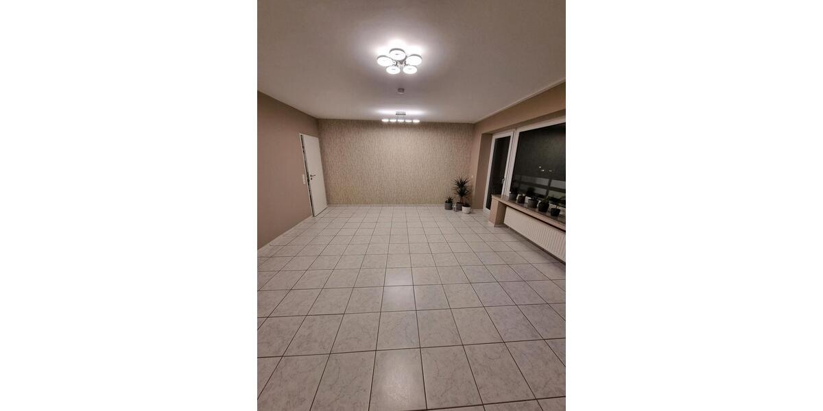 Etagenwohnung Wesel - 3 Zimmer, 85 m&sup2;, 135.000&euro; | Angebot:27004004