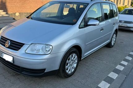 VW Touran 225.000 km 2.750 &euro; Bottrop 46238